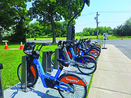 Bixi at City Hall Pierrefonds