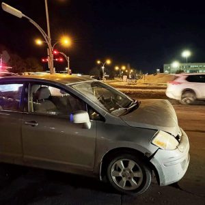 Cops looking for driver who fled after crash on St. Jean